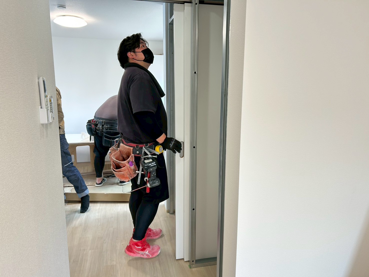 建具取り付け