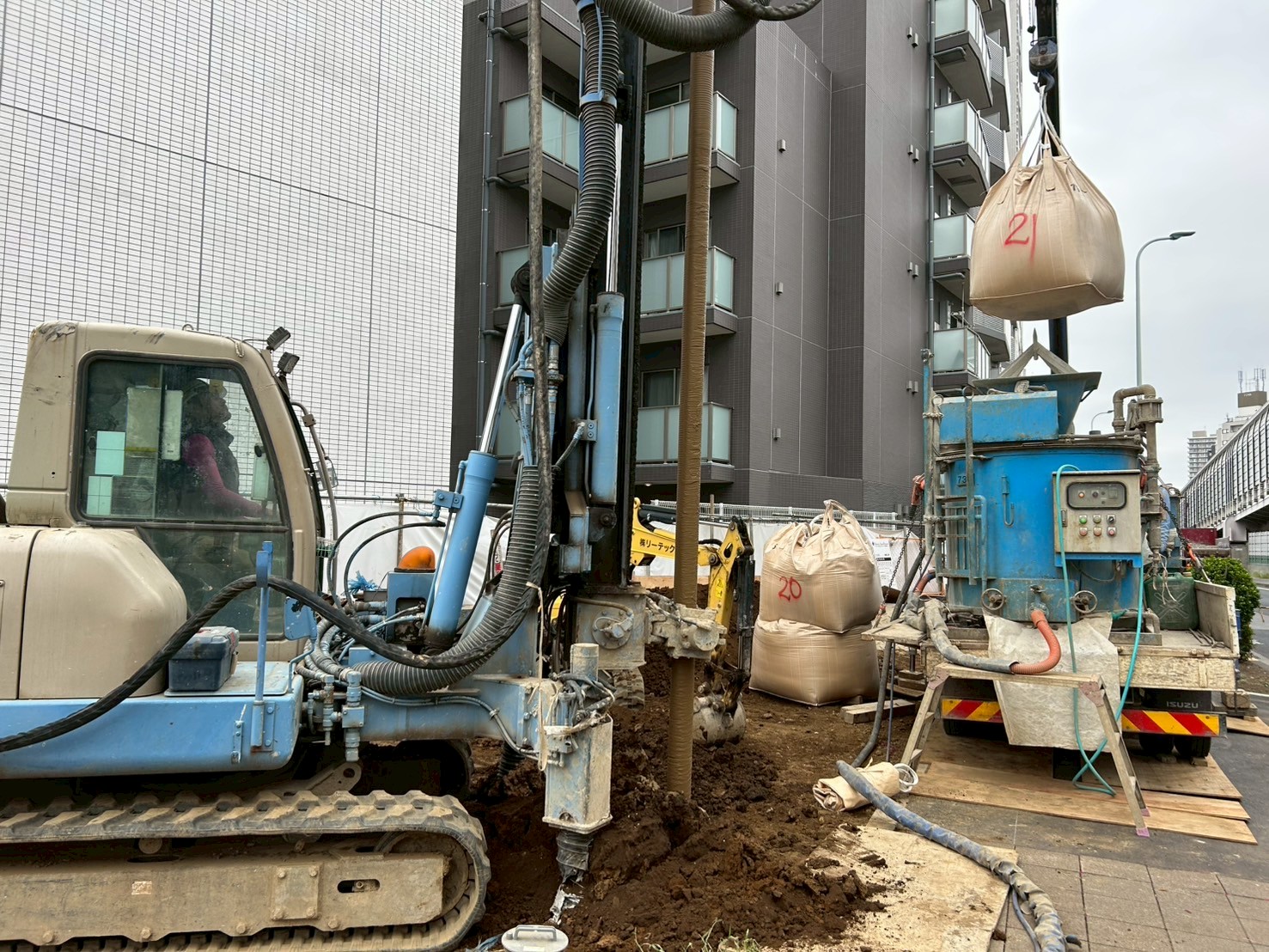 滝野川 杭工事
